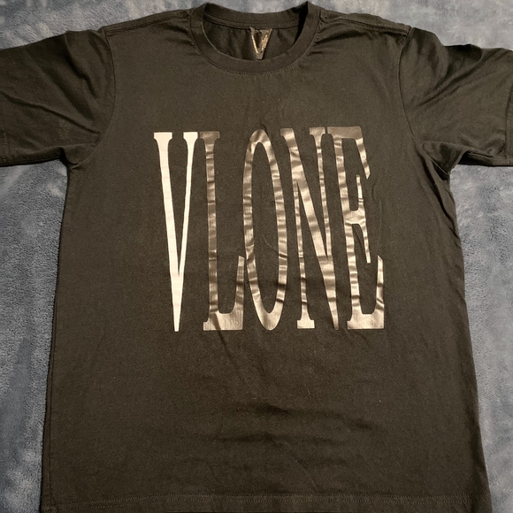 Black VLONE Graphic T-Shirt - Picture 1 of 4